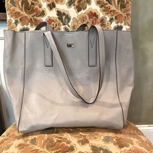 MK tote